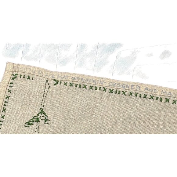 Vintage Embroidered Linen Placemat With Floral Rose Design & Green Cross-Stitch - Picture 4 of 6